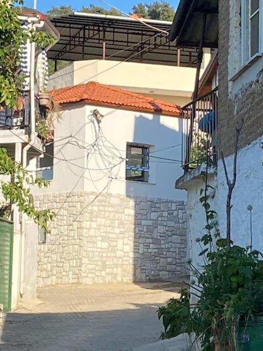 Oezel Havuzlu Kiralik Tas Villa Kusadası Extérieur photo